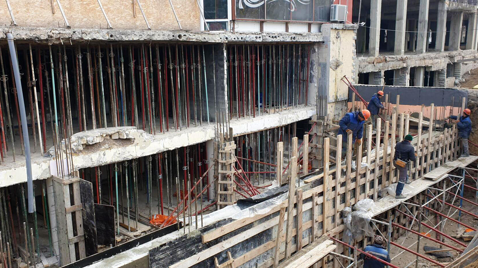 Reconstructie spatiilor comerciale